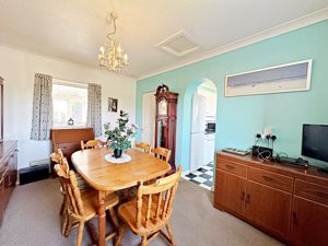 Dining Room- click for photo gallery